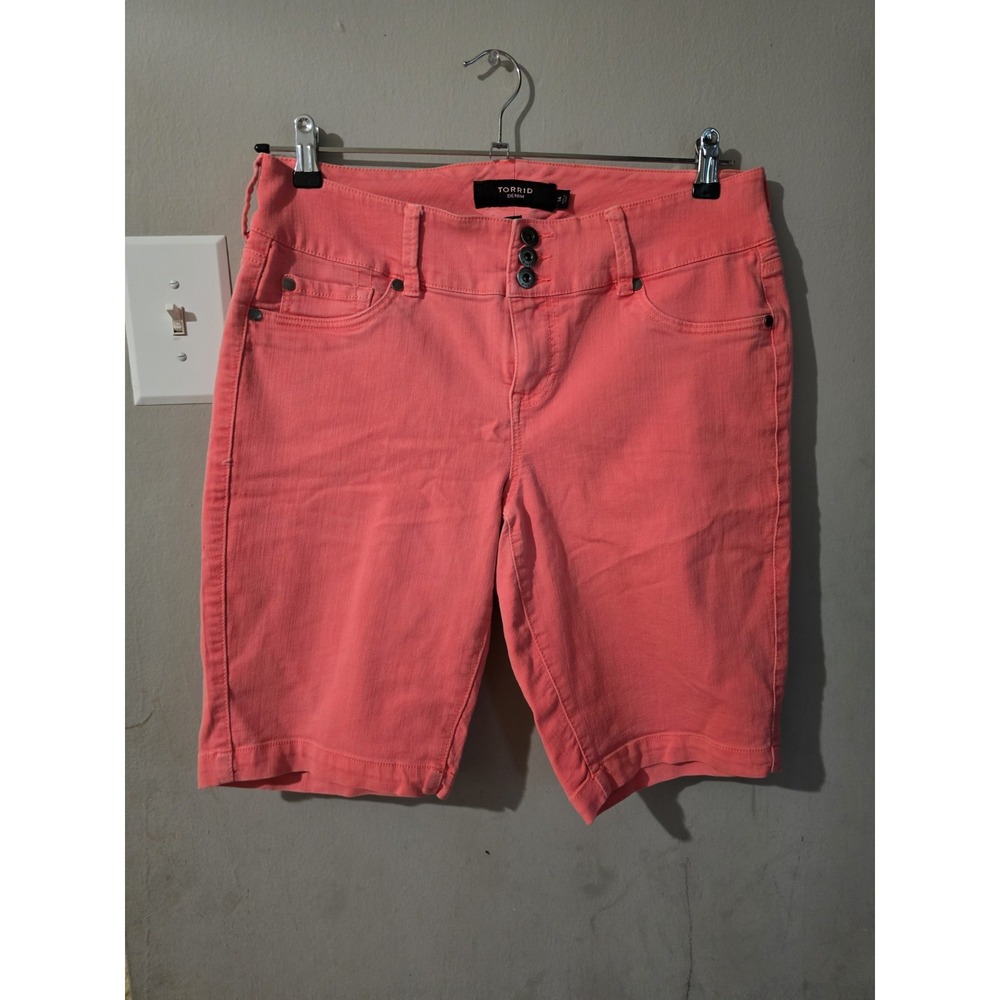 bermuda shorts women  Torid Size14